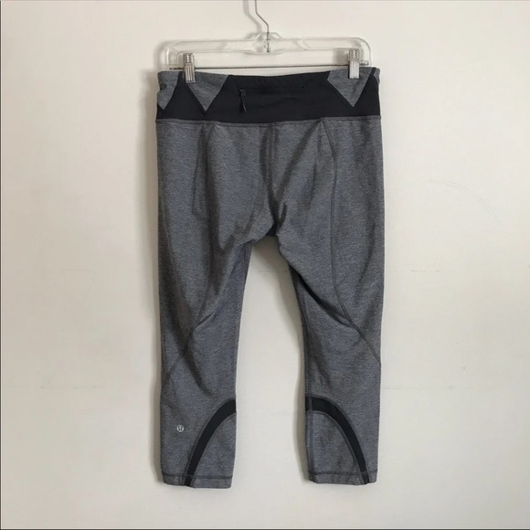 Lululemon size 10 Capri leggings - Picture 2 of 3